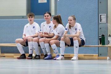 Bild 93 - F Loewinnen Hallen Cup